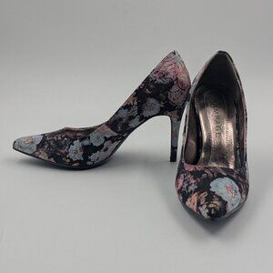 Rampage Black, Blue and Pink Floral Pumps size 7 - NEVER WORN